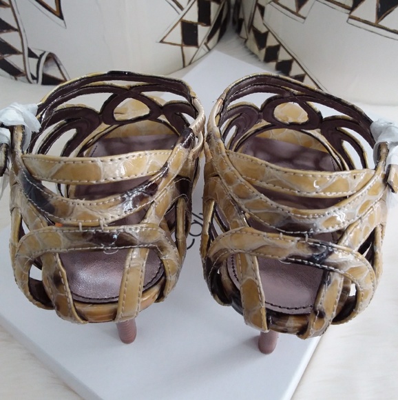 Calvin Klein 'Dylan' Caged Sandals - Picture 5 of 8